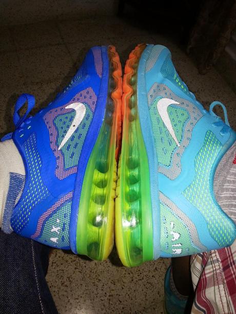 Quikr and Walking on AIR MAX-NIKE Circa 2014 in Technicolour with Blogadda