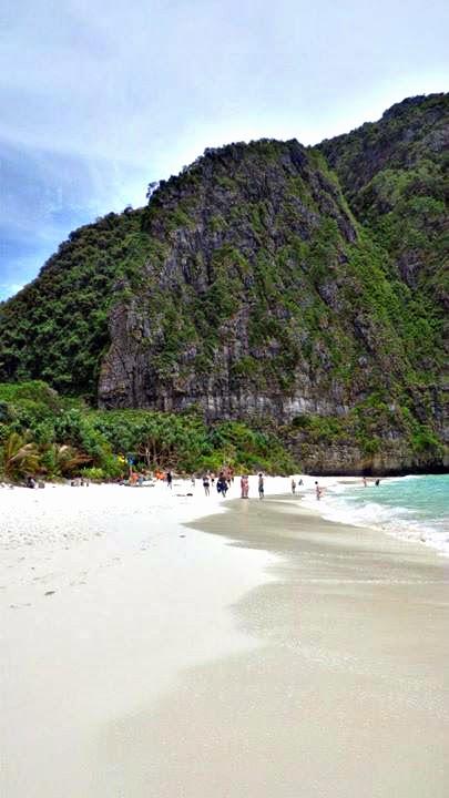 Take Me to The Beach: Maya Bay & Other Islands in Ko Phi Phi