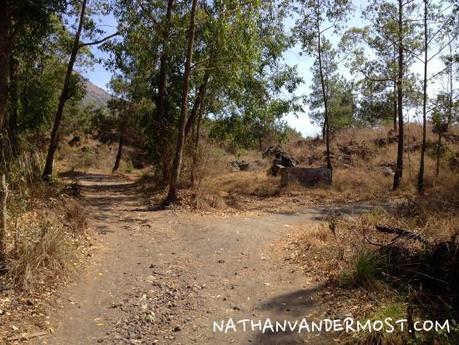 32_climbing_mount_batur