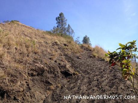 15_climbing_mount_batur