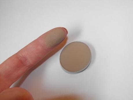 Top 10 MAC Eye Shadows for Indian Girls