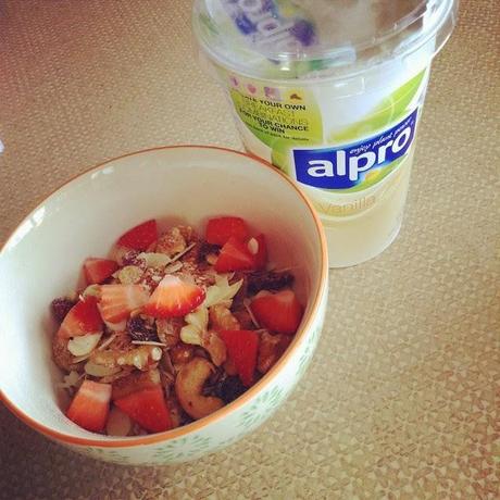 Breakfast Time with Alpro Toppers #alprotops