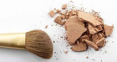 DIY: Fixing Smashed Eyeshadow DIY: Fixing Smashed Eyeshadow