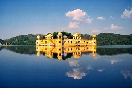 Explore the Seven Must Visit Places of Rajasthan