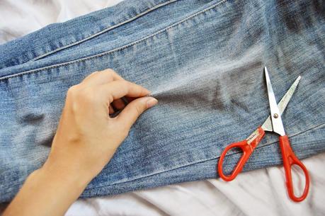 What to do with the cut-off part of cut-offs: Make a bag! - The Frugal Girl