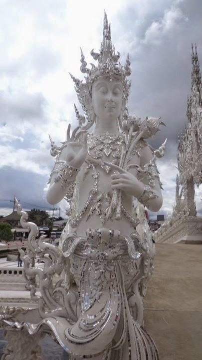 The Heart of An Artist: The White Temple