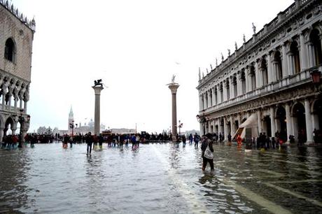 ilovegreeninspiration_venice_outfit_acqua_alta_23