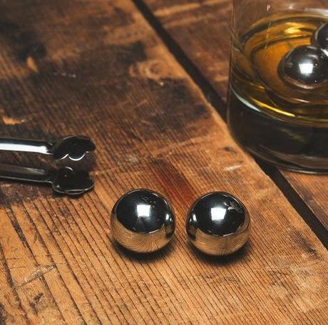 Top 10 Reusable Ice Cubes for your Drinks Top 10 Reusable Ice Cubes for your Drinks