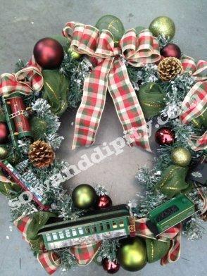 14 Designer Christmas Wreaths