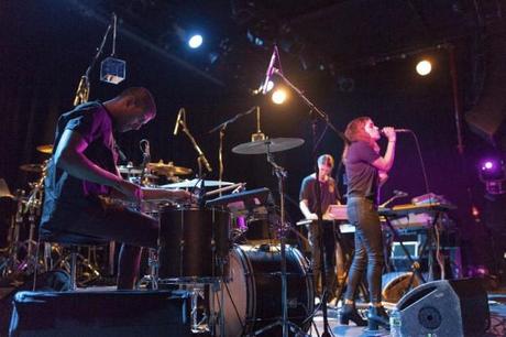 Kimbra 1 620x413 KIMBRA PERFORMED AT MUSIC HALL OF WILLIAMSBURG [PHOTOS]