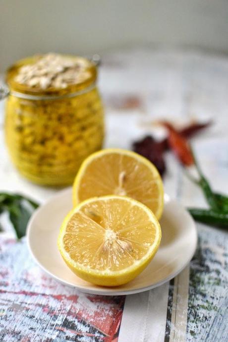 Lemon Oats (Oats Nimmakaya Pulihora)