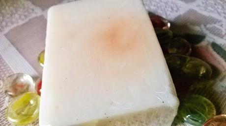 Khadi Vanilla & Aloevera Soap Review Khadi Vanilla & Aloevera Soap Review