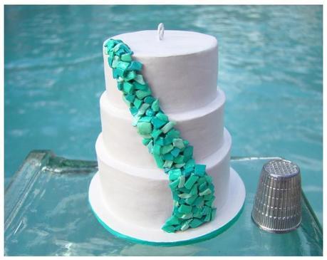 Aberrant Ornaments for Custom-Made Wedding Mementos