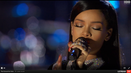Rihanna Performs Meledy At Concert For Valors