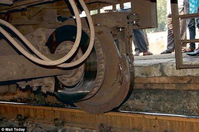 Ajmer bound Shatabdi Exp ran with a broken wheel !!