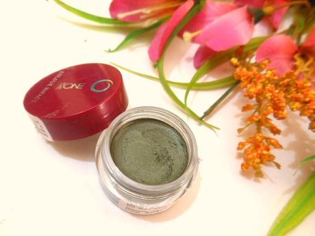 Oriflame The ONE Colour Impact Cream Eye Shadow Olive Green : Review, Swatch