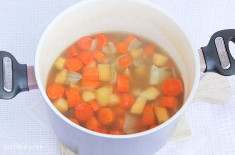 homemade carrot and squash soup recipe-9
