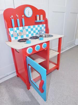 Review: GLTC Wooden Play Kitchen
