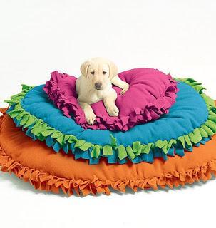 McCall's Patterns M5410 Pet Beds, All Sizes - includes patterns and instructions for no-sew pet beds in three sizes