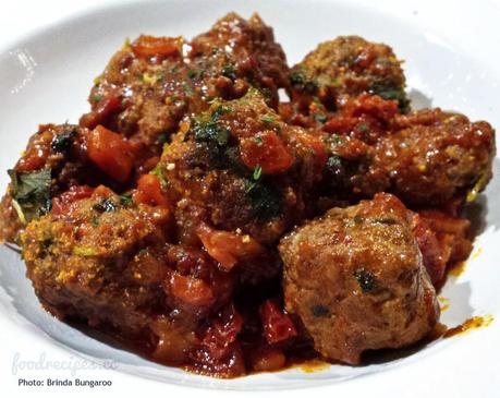 Spicy Meat Ball in Rich Tomato Sauce
