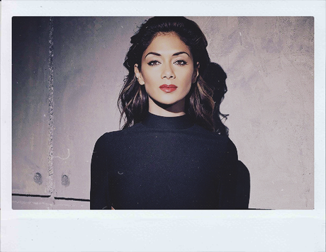 Necole Scherzinger Performs Run On X- Factor