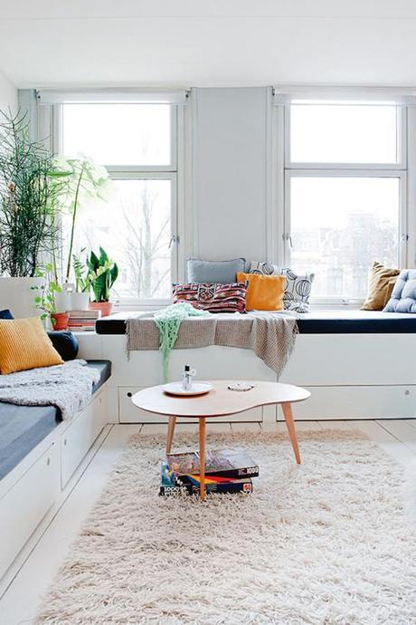 apartment of Brechtje interior designer and stylist Jantien de Bood – Inside Out Magazine