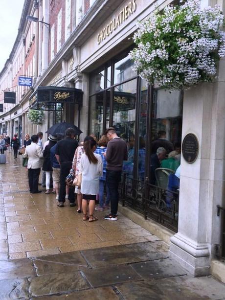 queue at bettys tea rooms in york