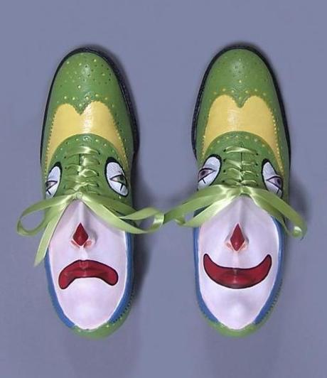 Top 10 Unusual Upcycled Shoe Sculptures