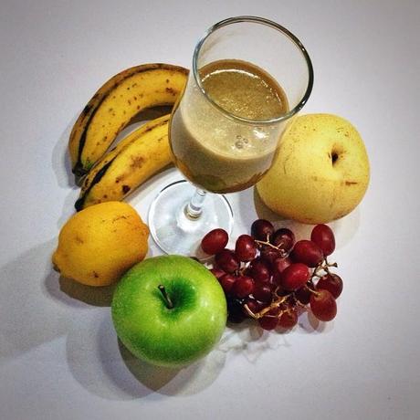 Mid-morning chow is composed of banana, lemon, green apple, grapes and pear! #superfoods #goodeats #wellness #detox #juicing #detoxdiet #healthyliving