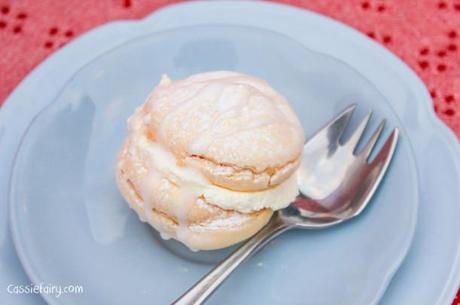 Recipe for snowball meringues Christmas pudding dessert-16