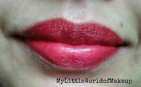 Coloressence Mesmerizing Lip Color in HOT LOOK  Review & Swatches.