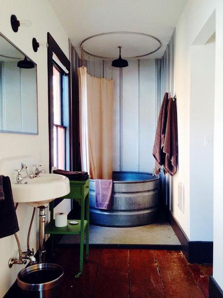 Stickett Inn bathroom with galvanized bathtub from Instagram account @dwellmagazine