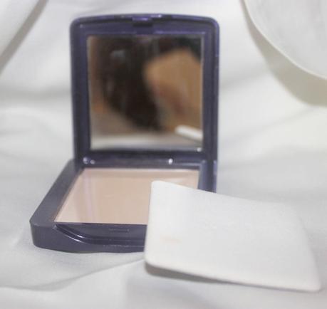 Oriflame The One Illusion Powder Light, Medium & Dark: Review & Swatches