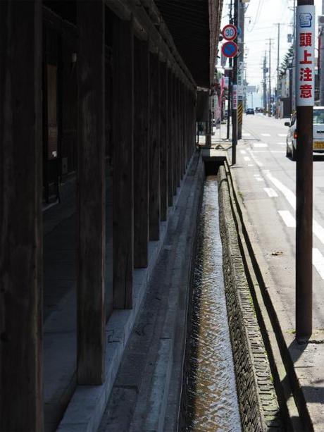 P6210115 黒石の日本の道百選，こみせ通り / Kuroishi, traditional arcade streets