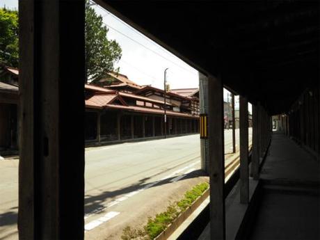 P6210127 黒石の日本の道百選，こみせ通り / Kuroishi, traditional arcade streets