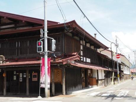 P6210154 黒石の日本の道百選，こみせ通り / Kuroishi, traditional arcade streets