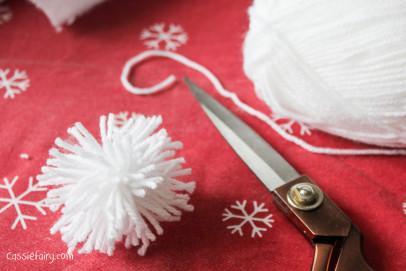 Deck Your Door: DIY snow drift Christmas wreath