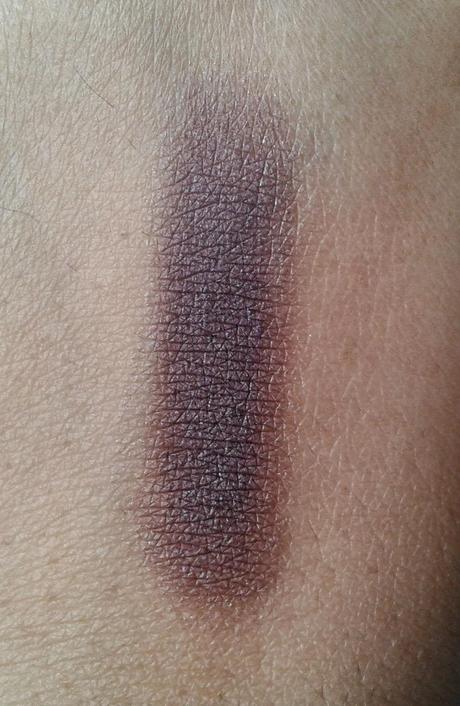 Oriflame's The One Colour Impact Eyeshadow in Intense Plum & Shimmering Steel Review