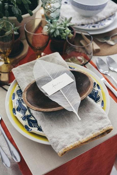 pepperologie-tablescape-with-leaf