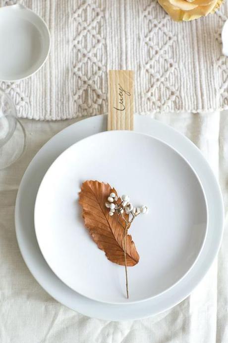 leaf-on-organic-tablescape