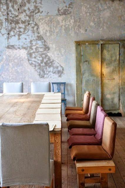 A Wood Tub, Walls With Patina, A Leopard Nursery, and More!