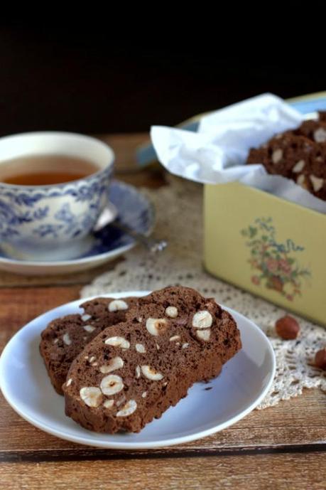 Gluten Free Chocolate & Hazelnut Biscotti.  Perfect for gift giving. | thecookspyjamas.com