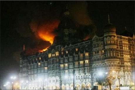 Remembering the heroes of 26/11 ..... when Mumbai (Nation) was under siege !!