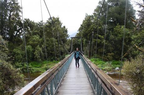 Swing bridge at Lake Matheson, Franz Josef Glacier, West Coast NZ