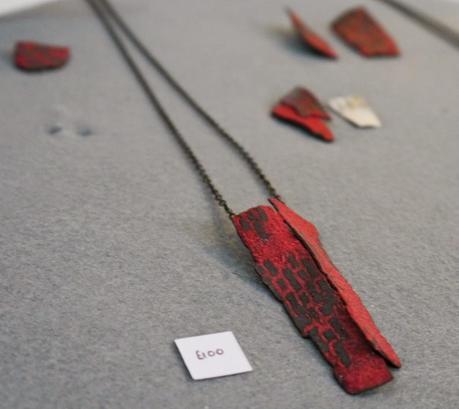 Taking a Look in Cabinet Edinburgh Contemporary Crafts, Cabinet Edinburgh, Shop, Edinburgh shop, Edinburgh Gallery, contemporary jewellery, Han Chieh Chuang