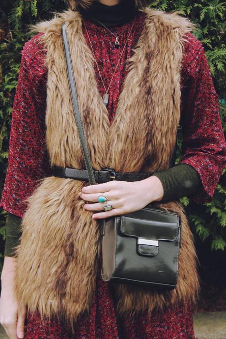 boho-fur-vest-outfits