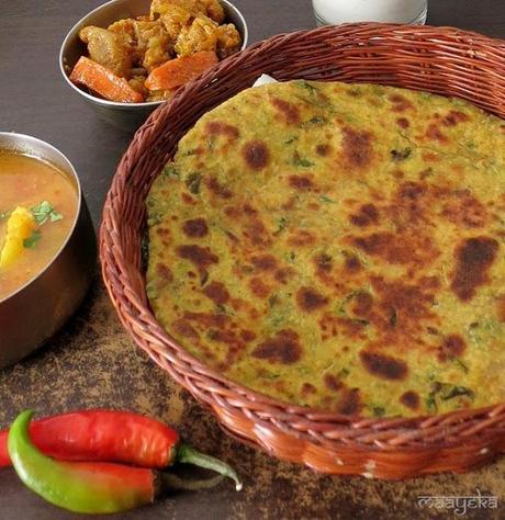 Gujarati style methi paratha