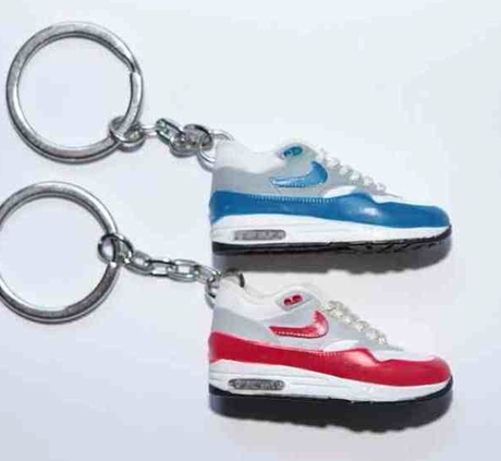 SNEAKER CHAINS UK