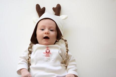 1st Day of Bloggy Christmas: DIY Reindeer Hat Tutorial