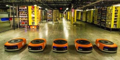 Amazon fulfillment and the robots at work .... !!